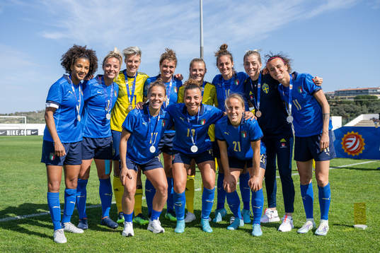 Lina Hurtig, Amanda Nildén and Linda Sembrant of Sweden
