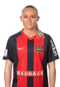 Brommapojkarnas Emilia Bengtsson poserar för ett porträtt den 24 februari 2022 i Stockholm.