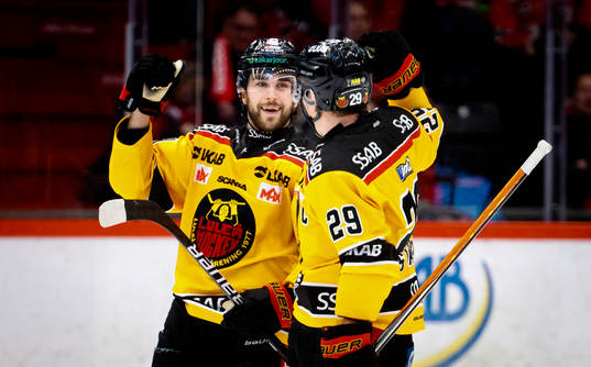 Luleås Jonathan Andersson jublar