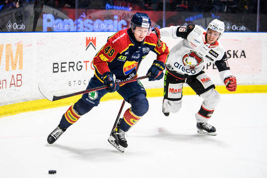 Djurgårdens Rhett Rakhshani och Malmö Redhawks Matias