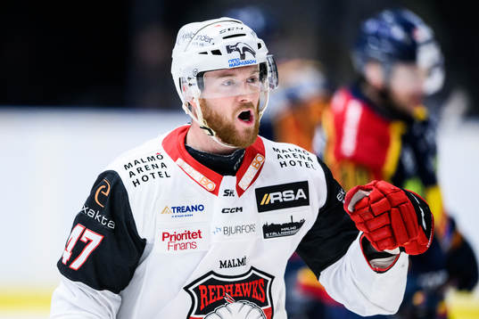 Malmö Redhawks Joakim Ryan jublar