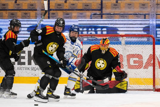 Brynäs Jenny Antonsson och Leksands Hanna Sköld och