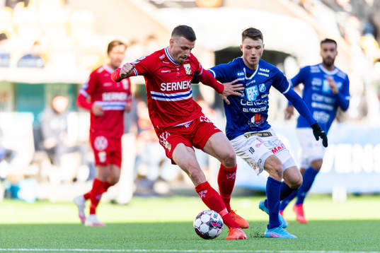 IFK Göteborgs Calle Johansson och Norrbys Ekin Bulut