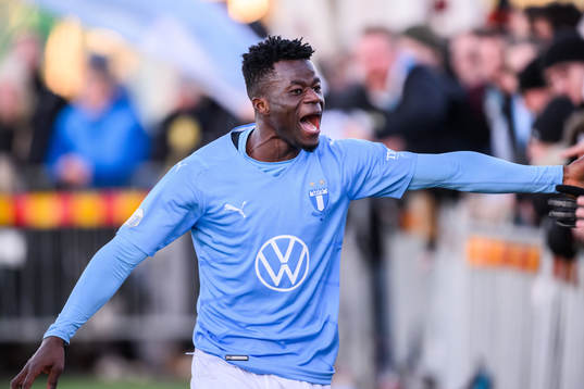 Malmö FFs Malik Abubakari jublar efter 1-3