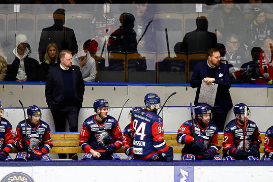 Linköpings bås med tränare Klas Östman