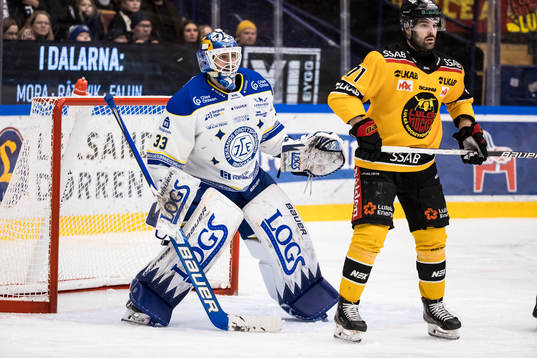 Leksands målvakt Axel Brage och Luleås Linus Fröberg
