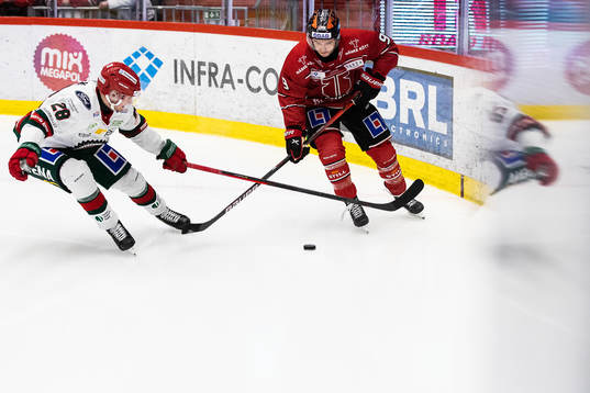 Frölundas Johan Sundström och Örebros Nicholas Halloran