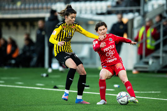 Häckens Anna Julia Csiki och Örebros Sara Lilja Vidlund