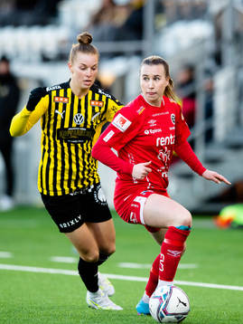 Örebros Jenna Hellstrom och Häckens Dilja Yr Zomers