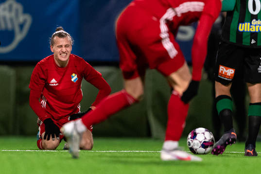 Östers Jesper Jonasson Westermark har ont