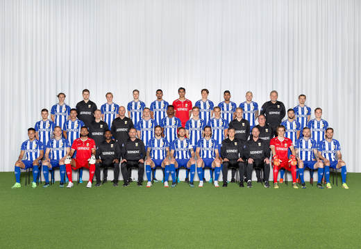  Lucas Kåhed, Fred Jähnke, analytiker, Hannes Lennartsson, Gustaf Norlin, Amir Al-Ammari, Gustav Lillienberg, Simon Thern, Hosam Aiesh, Erik Sorga, Gustav Hessfelt, koordinator, Patrik Karlsson Lagemyr. Mittenledet från vänster: Filip Ambroz, Alexander Jallow, Kalle Olsson, fystränare, Calle Persson, sjukgymnast, Calle Johansson, Bernardo Vilar, Alfons Nygaard, Oscar Vilhelmsson, Kaj Leuther, sjukgymnast, Rolf Gustavsson, materialförvaltare, Kevin Yakob, Tim van Assema. Sittande från vänster: Tobias Sana, Oscar Wendt, Warner Hahn, Alexander Tengryd, assisterande tränare, Mikael Stahre, tränare, Mattias Bjärsmyr, Marcus Berg, Gustav Svensson, Hannes Stiller, assisterande tränare, Stefan Remnér, målvaktstränare, Adam Benediktsson, Sebastian Eriksson, Emil Salomonsson.