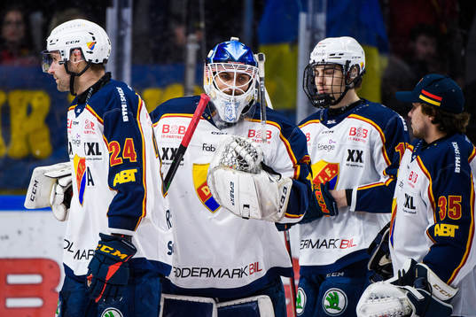 Djurgårdens målvakt Mantas Armalis jublar