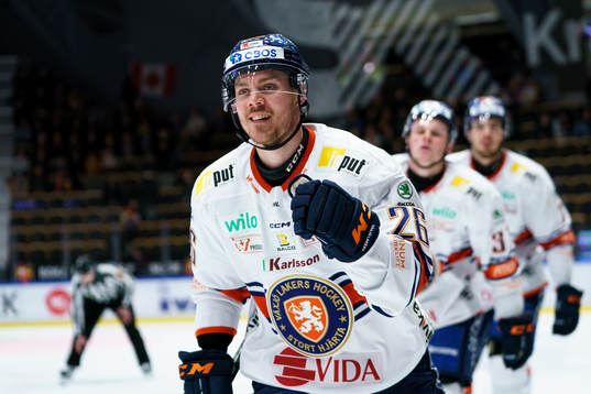 Växjös Joel Kellman jublar