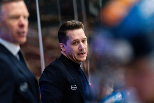 Växjös tränare Sam Hallam