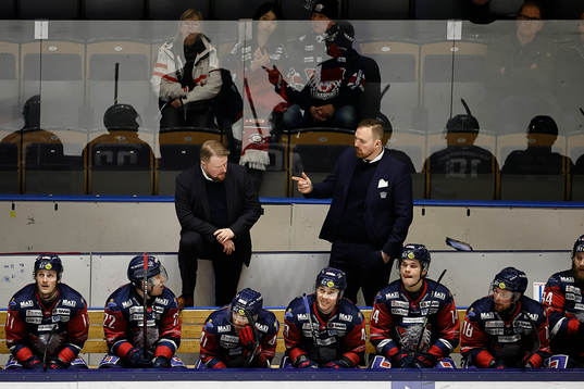 Linköpings tränare Klas Östman och assisterande tränare