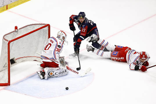 Linköpings Vilmos Gallo passar till mål 0-1