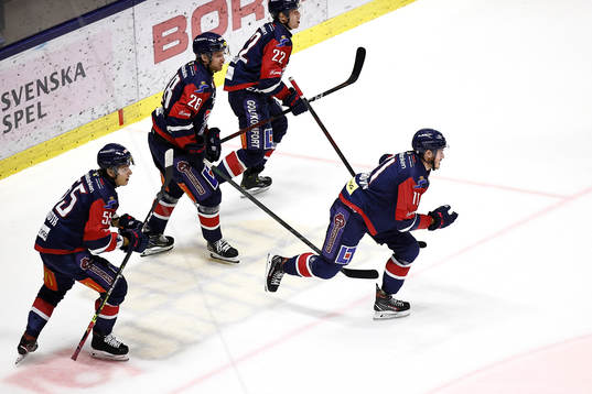 Linköpings Henrik Törnqvist jublar