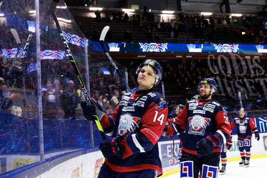 Linköpings Arvid Costmar jublar