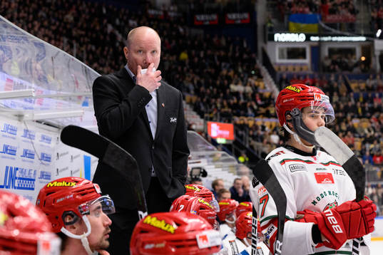 Modos assisterande tränare Jonas Holmström