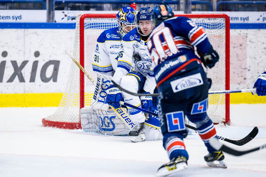 Leksands Nils Åman täcker skott