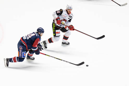 Linköpings Jimmy Andersson och Malmö Redhawks Matias