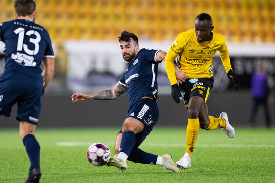 Utsiktens Allan Mohideenoch Elfsborgs Prince Isaac Kouame