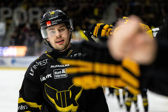Västerås Filip Karlsson jublar