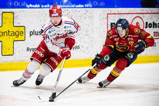 Timrås Filip Westerlund och Djurgårdens Marcus Sörensen