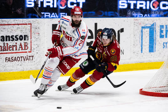 Timrås Per Svensson och Djurgårdens Marcus Sörensen
