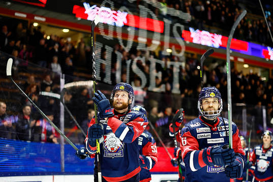 Linköpings Jonas Junland och Craig Shira jublar