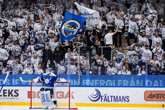 Leksands supportrarna jublar