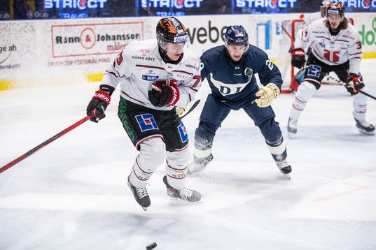 Örebros Oliver Eklind och Djurgårdens Sebastian Strandberg