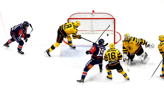 Mål 2-0 av Linköpings Patrick Russell förbi Skellefteås