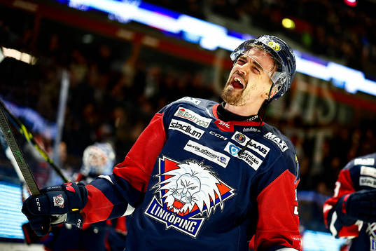 Linköpings Eddie Larsson jublar
