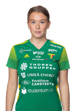 Thorengruppens Elsa Lustig poserar för ett porträtt den 14 mars 2022 i Umeå.