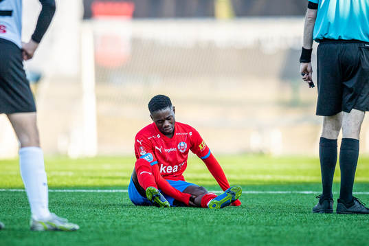 Helsingborgs Joseph Amoako har ont