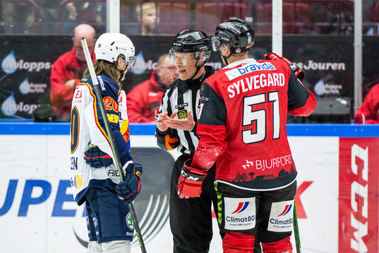 Djurgårdens Marcus Sörensen och Malmö Redhawks Emil