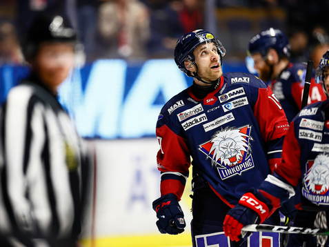 Linköpings Patrick Russell jublar