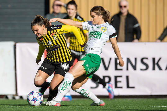Häckens Johanna Rytting Kaneryd och Hammarbys Hanna