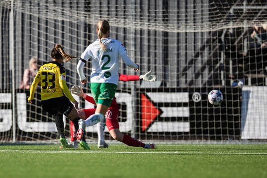 Häckens Johanna Rytting Kaneryd jublar