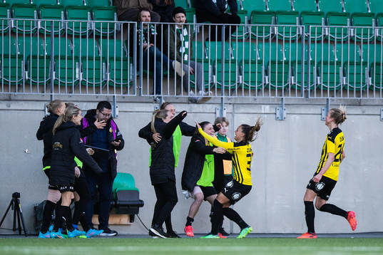 Häckens Johanna Rytting Kaneryd jublar