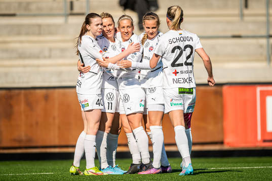 Rosengårds Mimmi Larsson jublar