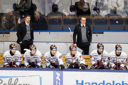 Örebros assisterande tränare Stefan Klockare och tränare