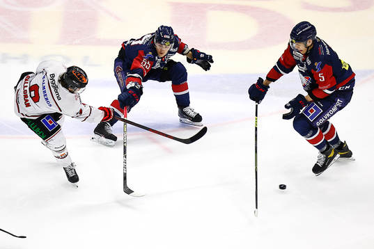 Örebros Nicholas Halloran, Linköpings Max Lindroth och