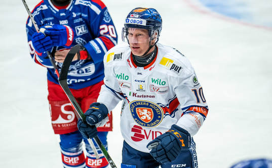 Växjös Richard Gynge jublar