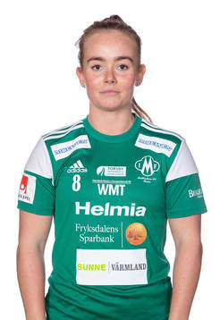 Mallbackens Ebba Rehnberg poserar för ett porträtt den 24 mars 2022 i Sunne.