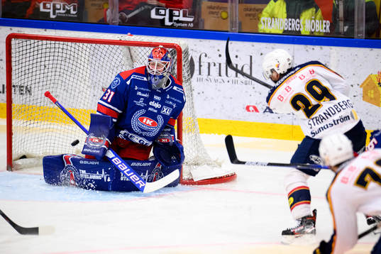 Oskarshamns målvakt Tim Juel och Djurgårdens Sebastian