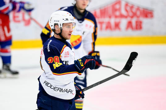 Djurgårdens Sebastian Strandberg jublar