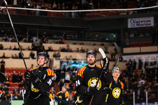 Brynäs Linus Ölund och Emil Molin jublar