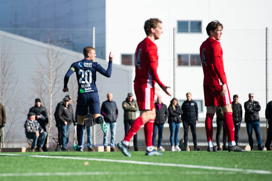 Helsingborgs Dennis Olsson jublar